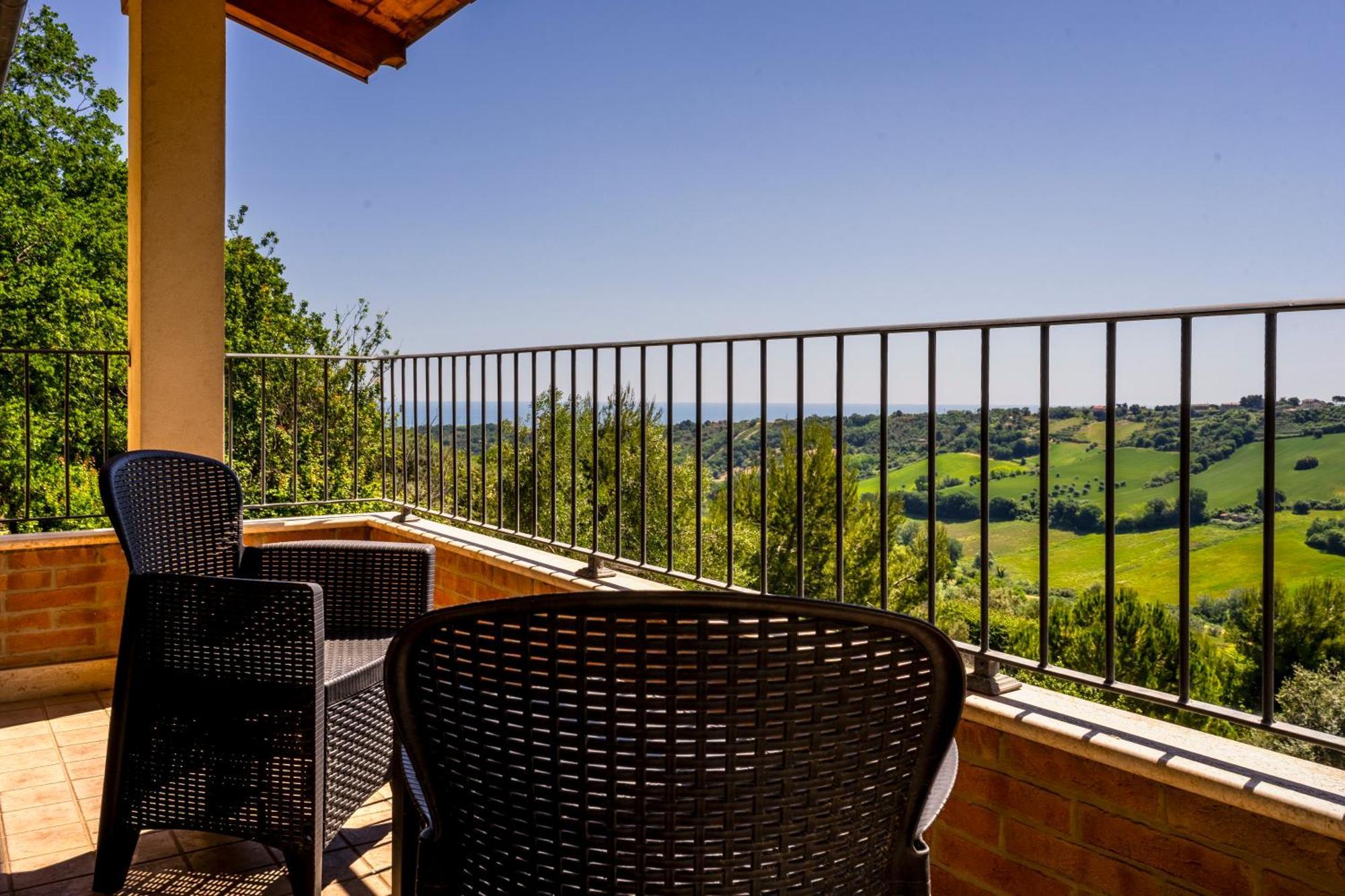 Casa Jo - Country Home With Sea View And 3 Private Ensuite Rooms Lapedona Exterior photo