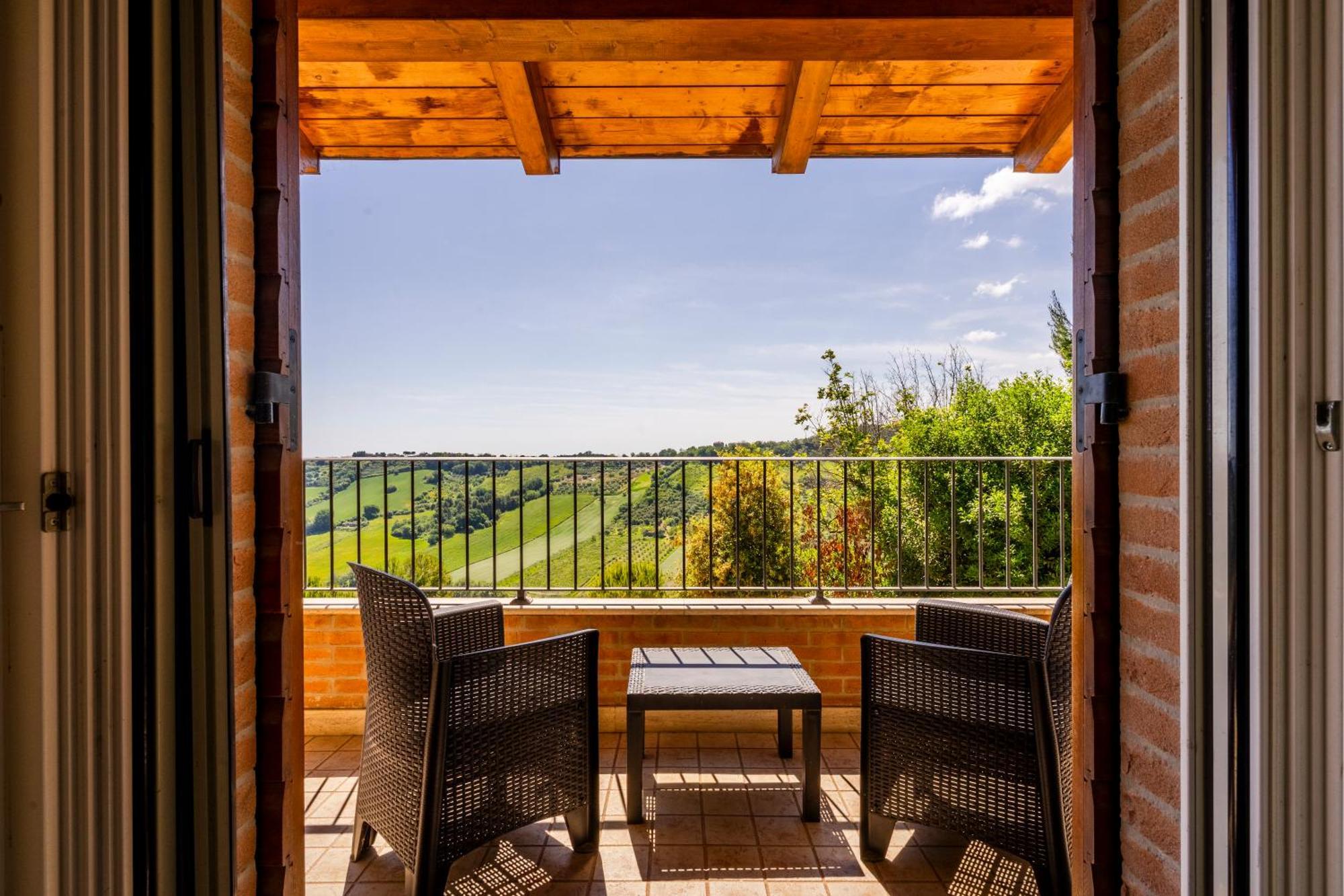 Casa Jo - Country Home With Sea View And 3 Private Ensuite Rooms Lapedona Exterior photo